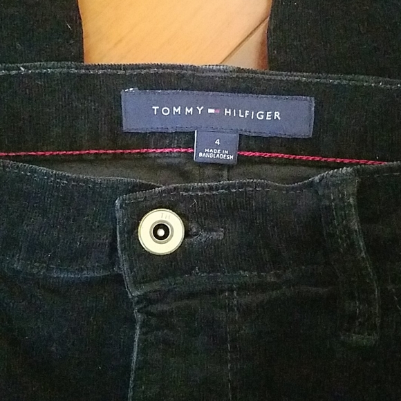 🎉HP🎉Tommy Hilfiger Greenwich Skinny Black corduroy skinny jeans. Size 4. - Picture 4 of 5